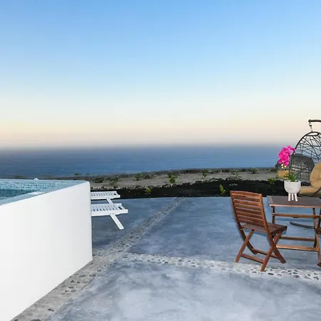 Luxe Efis Sea View 4 & 4 Prive Jacuzzi Villa