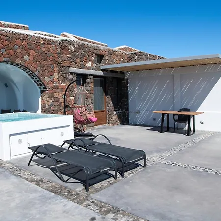 Luxe Efis Sea View 4 & 4 Prive Jacuzzi Villa Imerovigli (Santorini)